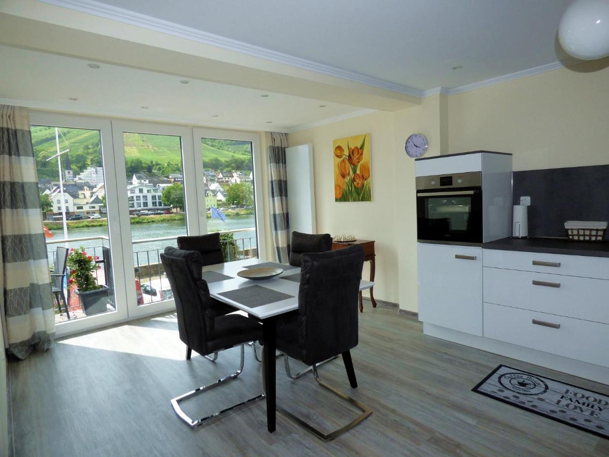 Ferienhaus Moselpromenade Цел ан дер Мозел Екстериор снимка