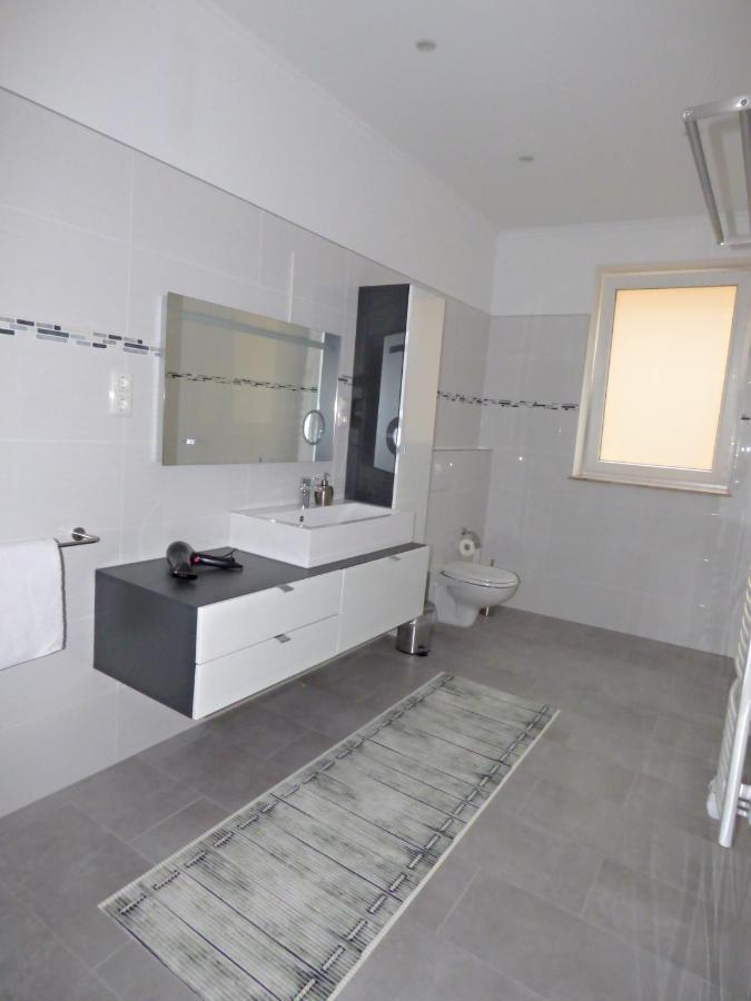 Ferienhaus Moselpromenade Цел ан дер Мозел Екстериор снимка