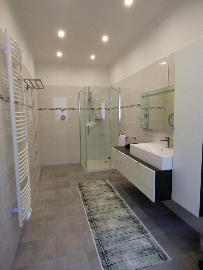 Ferienhaus Moselpromenade Цел ан дер Мозел Екстериор снимка