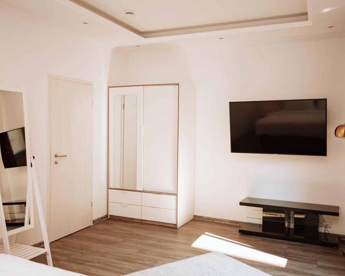 Ferienhaus Moselpromenade Цел ан дер Мозел Екстериор снимка