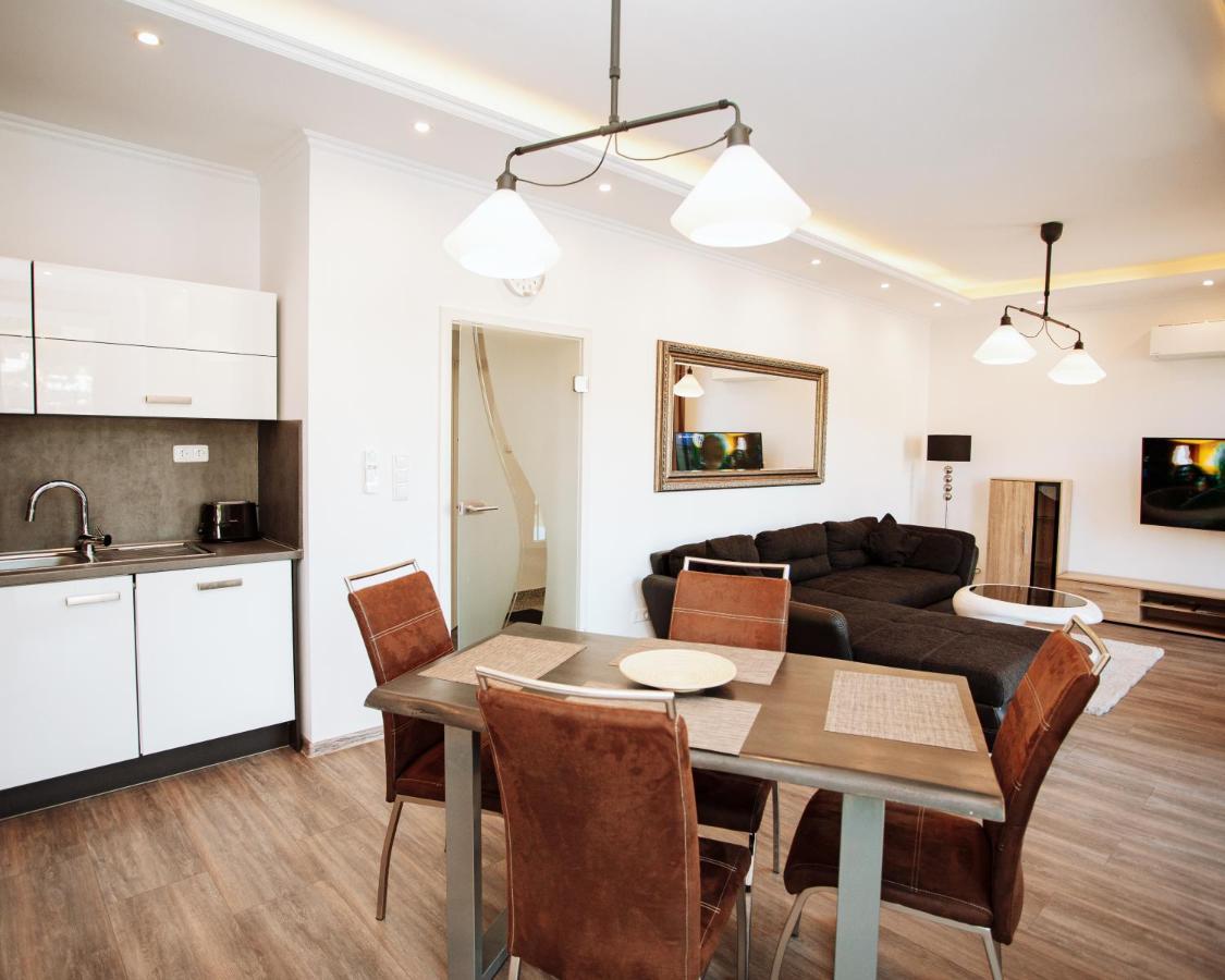 Ferienhaus Moselpromenade Цел ан дер Мозел Екстериор снимка
