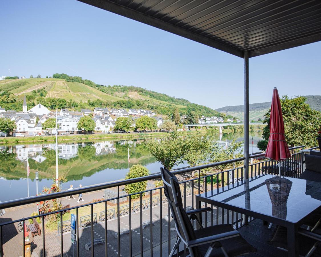 Ferienhaus Moselpromenade Цел ан дер Мозел Екстериор снимка