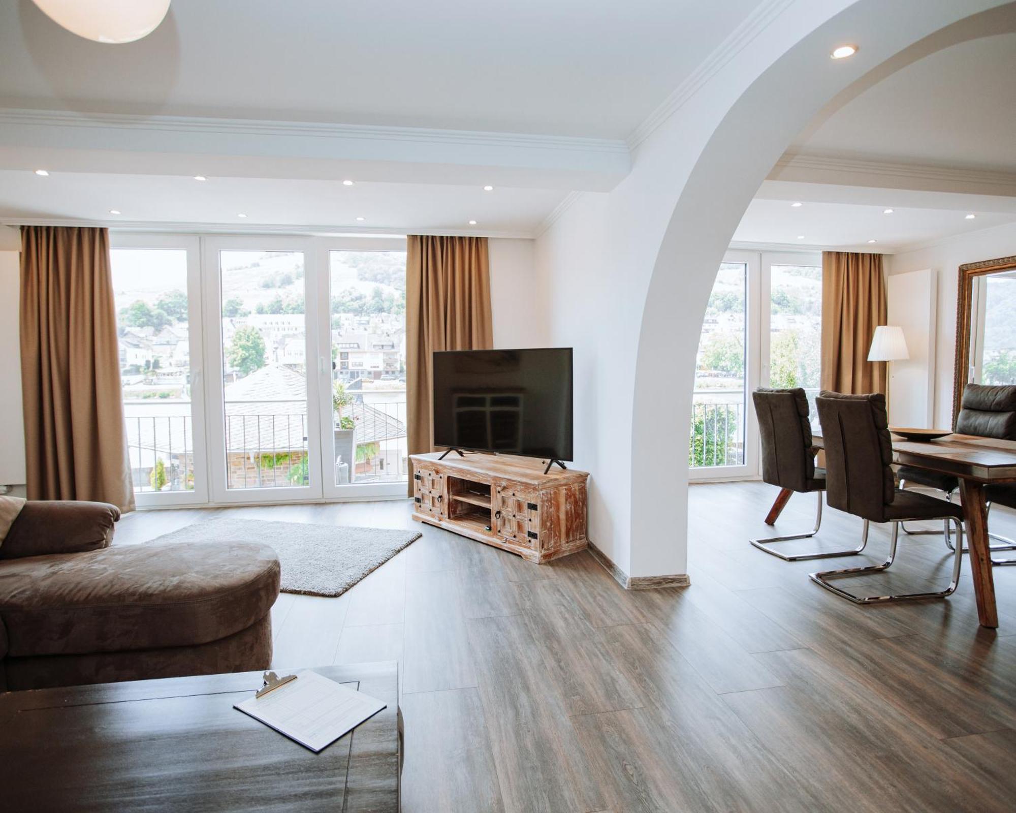 Ferienhaus Moselpromenade Цел ан дер Мозел Екстериор снимка
